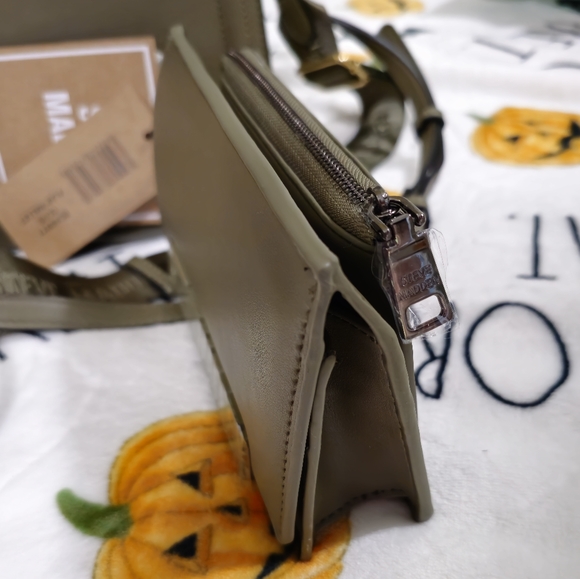 [SOLD] RARE SET* TIKTOK VIRAL STEVE MADDEN BEVELYN OLIVE PURSE & MATCHING WALLET - Picture 3 of 9